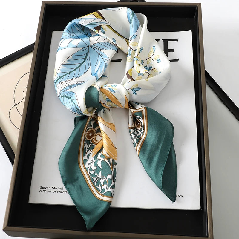 Luxury Popular 70X70CM Shawls Print Headcloth Four Seasons Sunscreen Small Fashion Letter Silk Scarves bandanna foulard