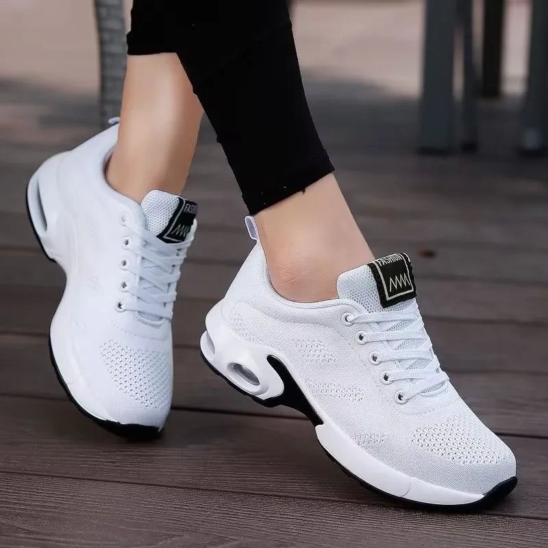 Women's casual sports shoes with breathable and comfortable mesh, thick soles, versatile and fashionable casual sports shoes