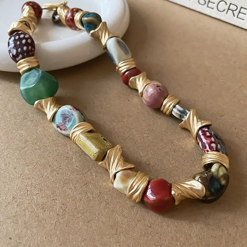 Color Ceramic Pearl Women's Necklace 2026 New Short Necklace Dopamine High Sense Clavicle Chain Design Temperament Accessories
