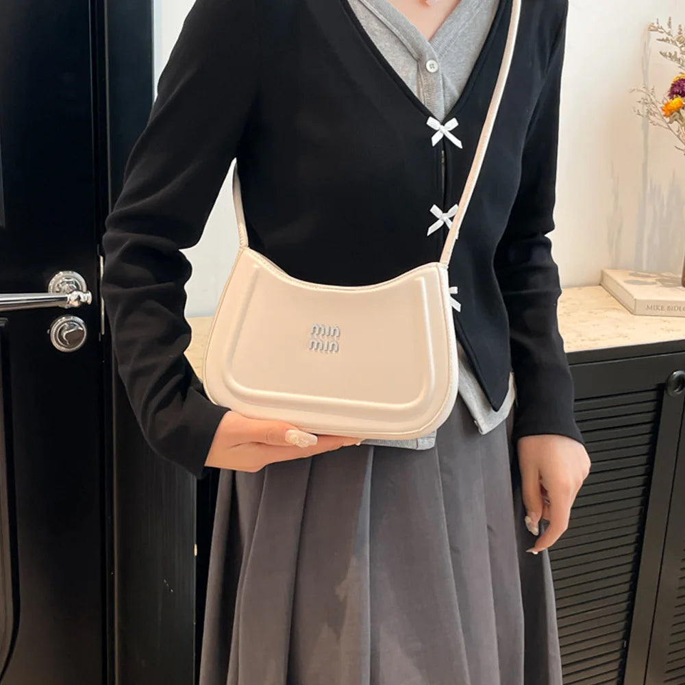 New high-end texture and versatile commuting crescent bag, popular in summer 2025, stylish single shoulder crossbody bag