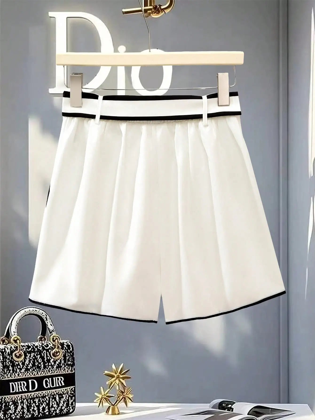 White Black Piped Shorts High Waist Square Buckle