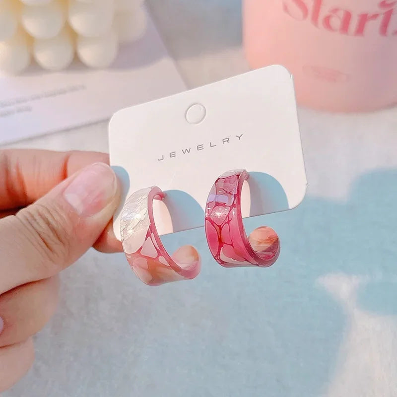 Acetic Acid Leopard Print C-Type Stud Earring for Women Sweet Temperament Simple Retro Cute Resin Geometry Jewelry Brincos Gift