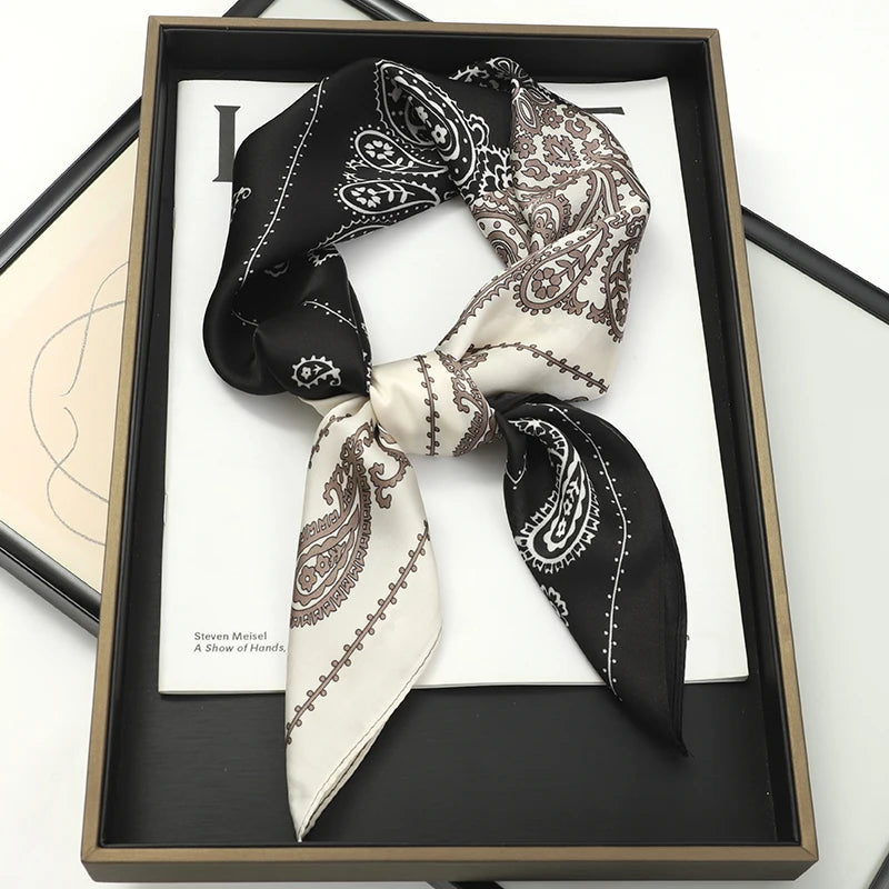 Luxury Popular 70X70CM Shawls Print Headcloth Four Seasons Sunscreen Small Fashion Letter Silk Scarves bandanna foulard