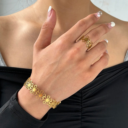 Stainless Steel Bracelet Rings Set Hollow Flowers Unusual Retro Bracelet Ring For Women