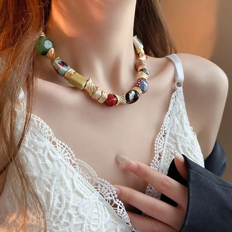 Color Ceramic Pearl Women's Necklace 2026 New Short Necklace Dopamine High Sense Clavicle Chain Design Temperament Accessories