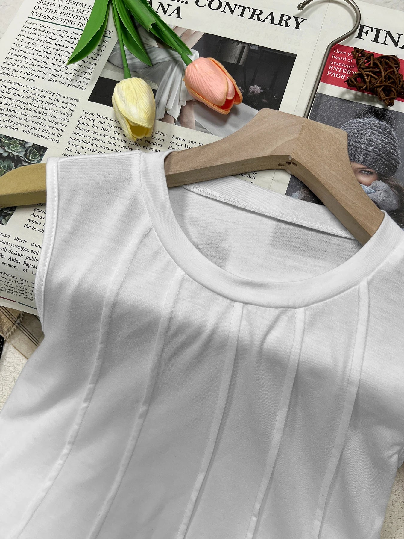 2026 Spring/Summer New Pure Color Round Neck Wrinkle Knit Vest for Women; In Stock