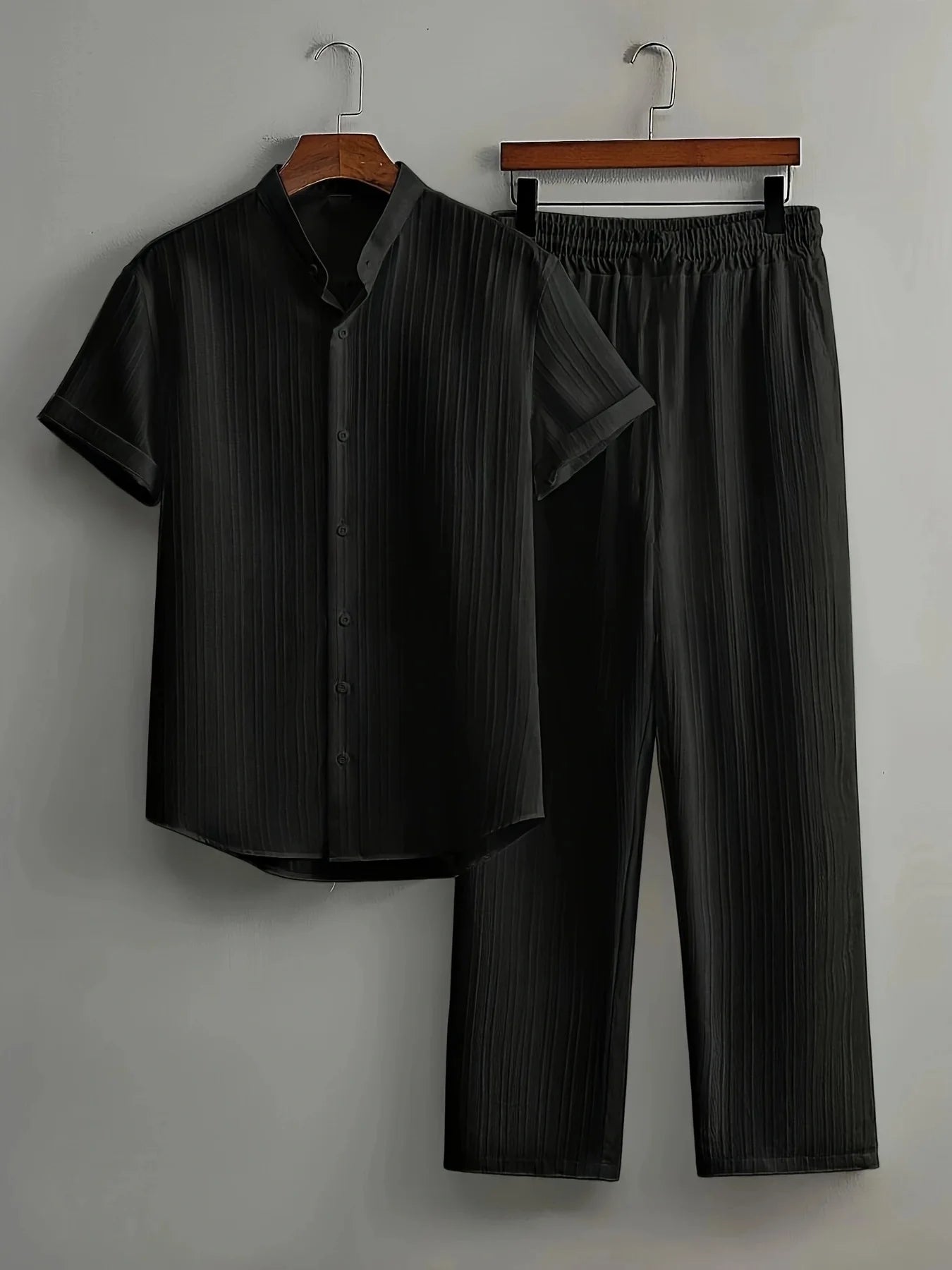 Men's Summer White Suit Outdoor Travel Suit Solid Color Vertical Strip Lapel Short-sleeved Shirt Drawstring Pants Two-piece Set