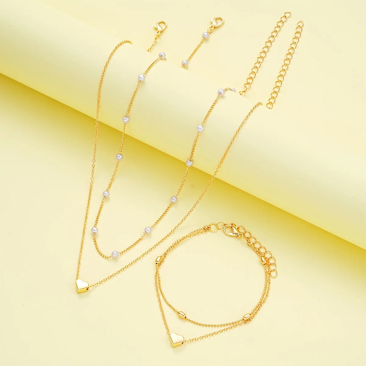 Chic Imitation Pearl Heart Jewelry Set For Women Gold Color Round Beads Necklace Bracelet Set Daily Wear Fashion Collection