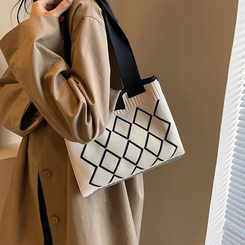 New Fashion Shoulder Bag Large Capacity Women Bags Handheld Versatile Knittted Corchet Shoulder Tote Bags