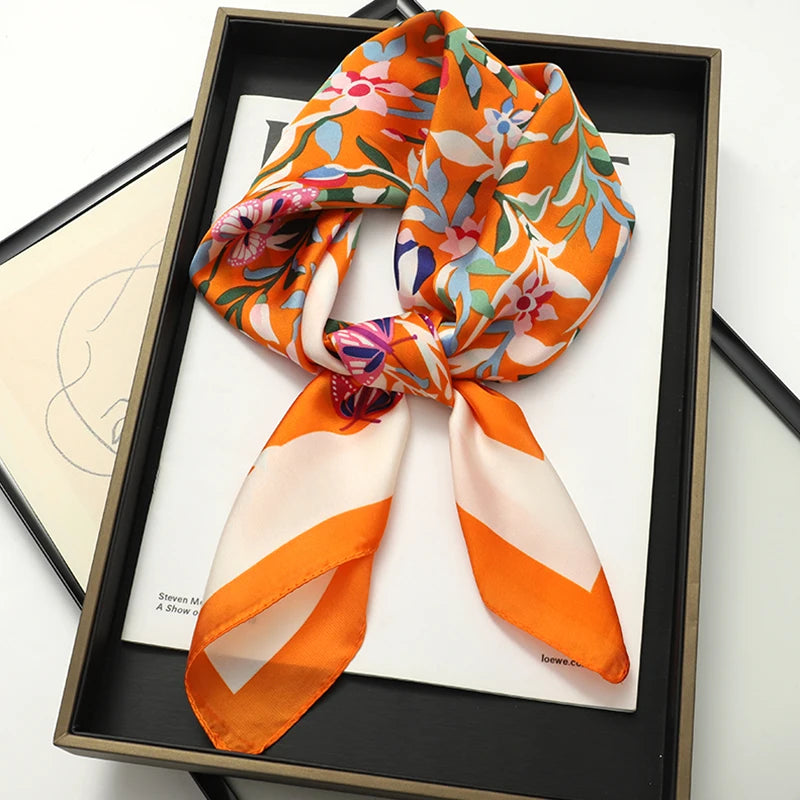 Luxury Popular 70X70CM Shawls Print Headcloth Four Seasons Sunscreen Small Fashion Letter Silk Scarves bandanna foulard