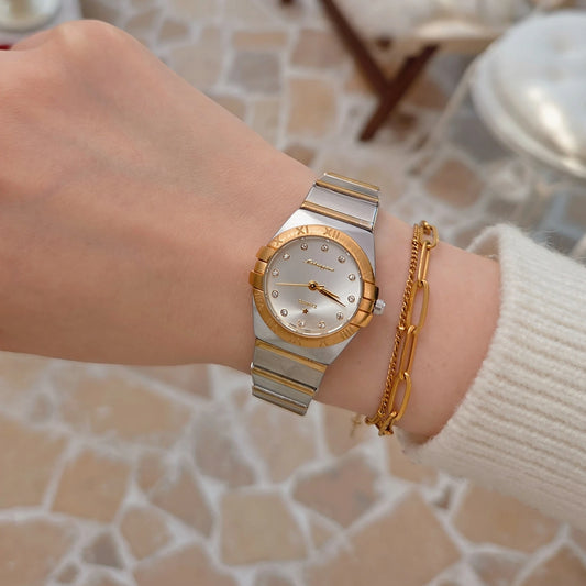 Light Luxury Fashion Women's Constellation Watch 2026 New Vintage Women's Quartz Watch Roman Border Diamond Dress Watch
