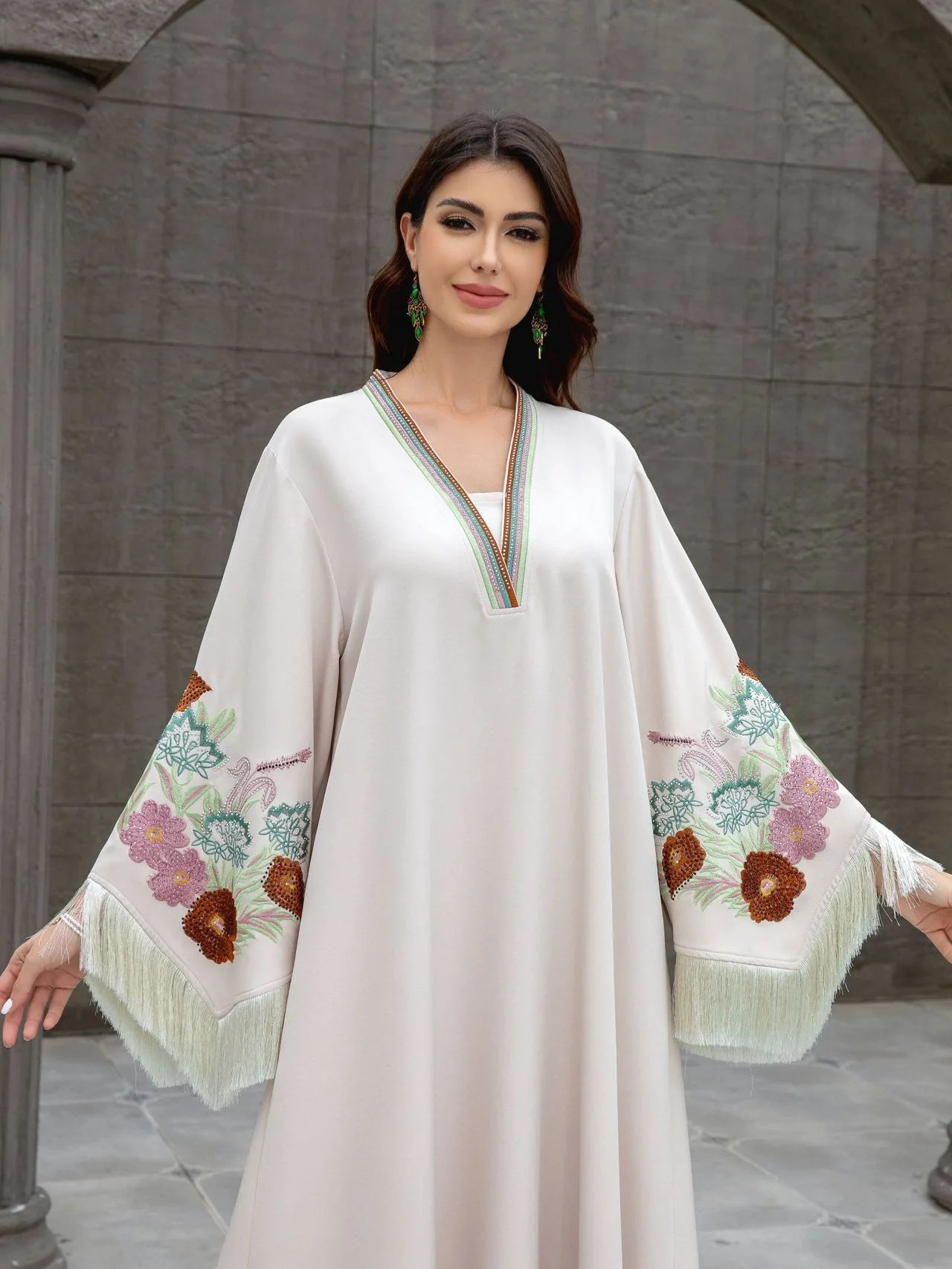 Elegant V Neck Tassel Abaya Modest Arabian Floral Abaya Long Muslim Jalabiya Abaya Luxury Kaftan Gown Women Plus Size