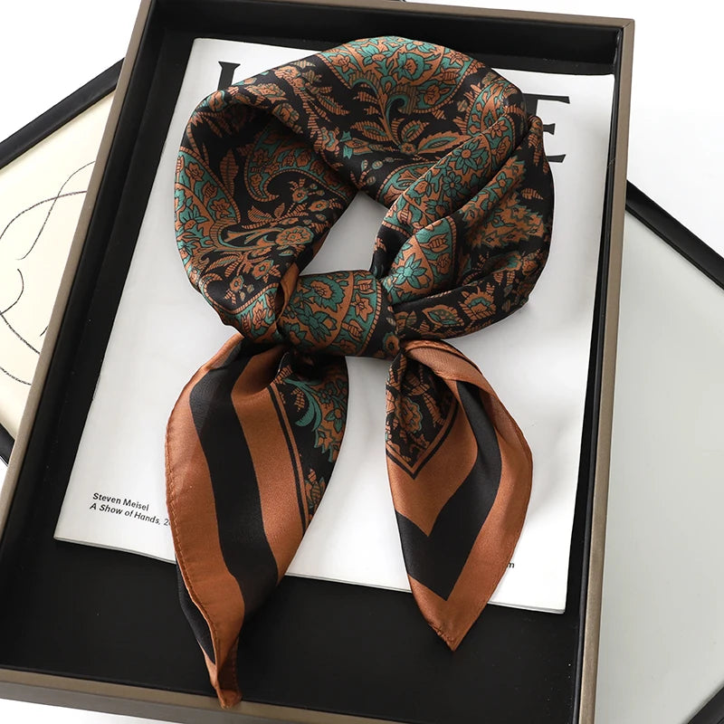 Luxury Popular 70X70CM Shawls Print Headcloth Four Seasons Sunscreen Small Fashion Letter Silk Scarves bandanna foulard