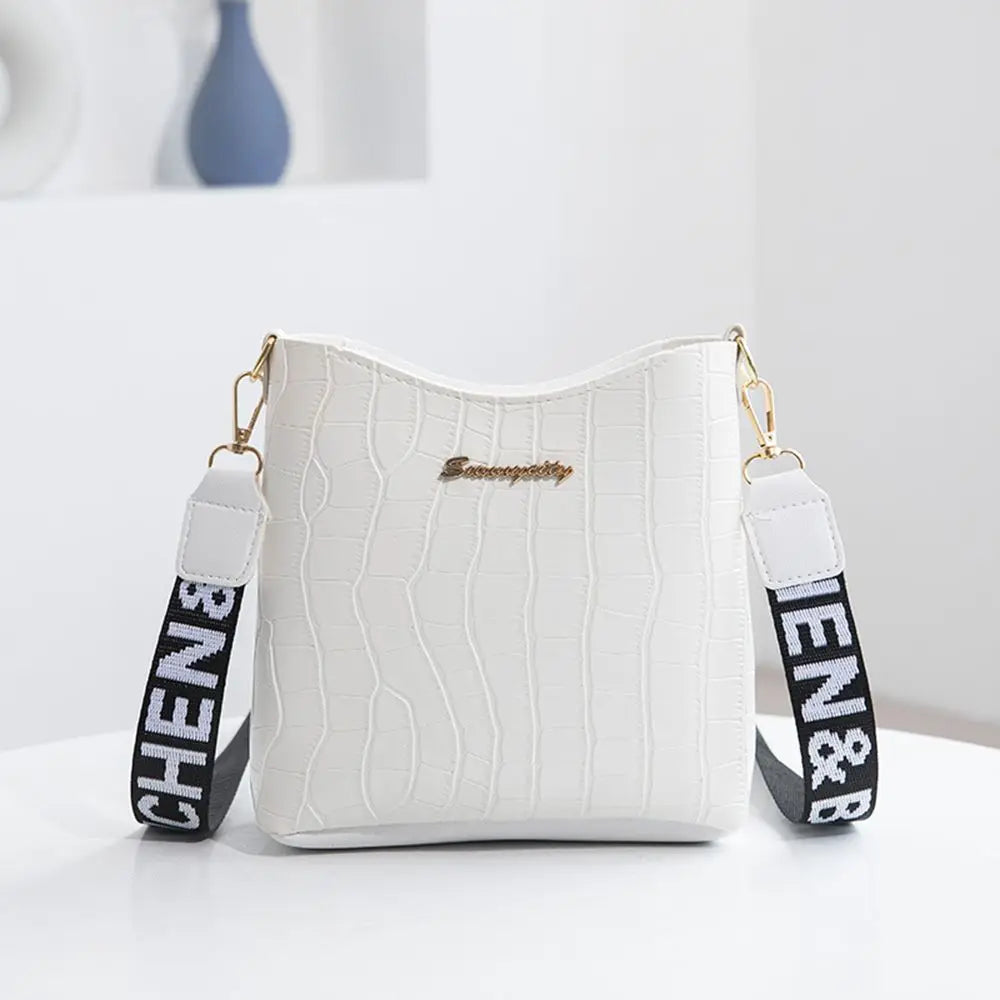 Durable PU Leather Crossbody Bag Versatile Large Capacity Handbag Casual Messenger Bags Women