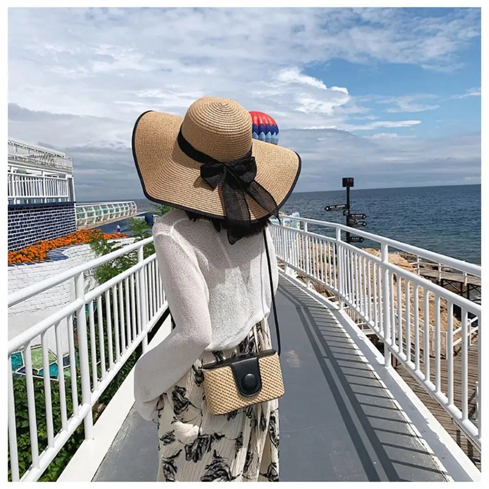 Cute Rattan Shoulder Bag Handmade Braid Bohemian Crossbody Bag Grass Woven Bag Vacation