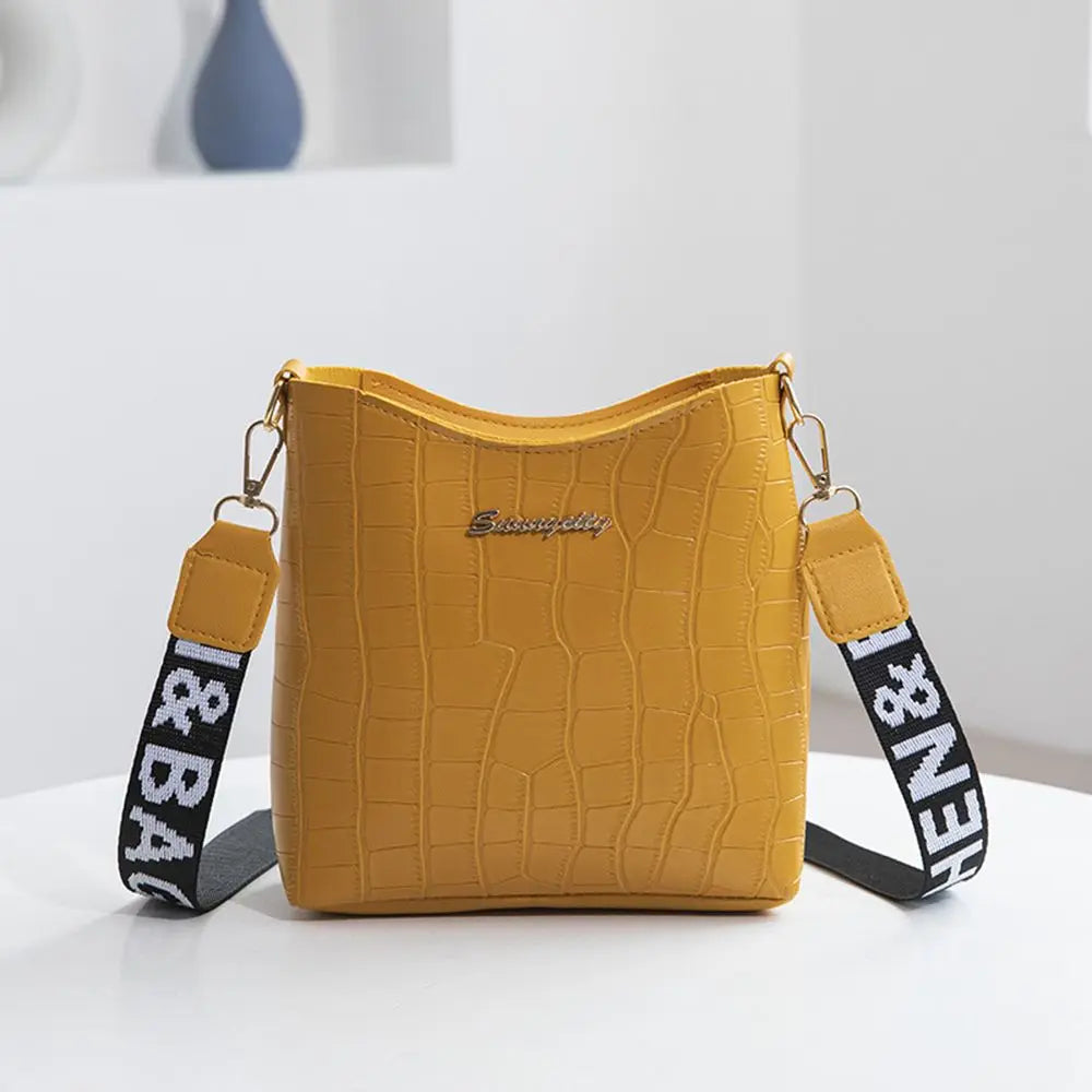 Durable PU Leather Crossbody Bag Versatile Large Capacity Handbag Casual Messenger Bags Women