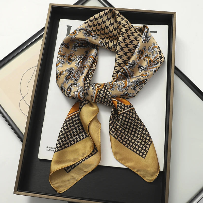 Luxury Popular 70X70CM Shawls Print Headcloth Four Seasons Sunscreen Small Fashion Letter Silk Scarves bandanna foulard