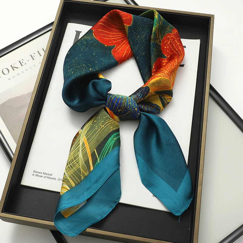 Luxury Popular 70X70CM Shawls Print Headcloth Four Seasons Sunscreen Small Fashion Letter Silk Scarves bandanna foulard
