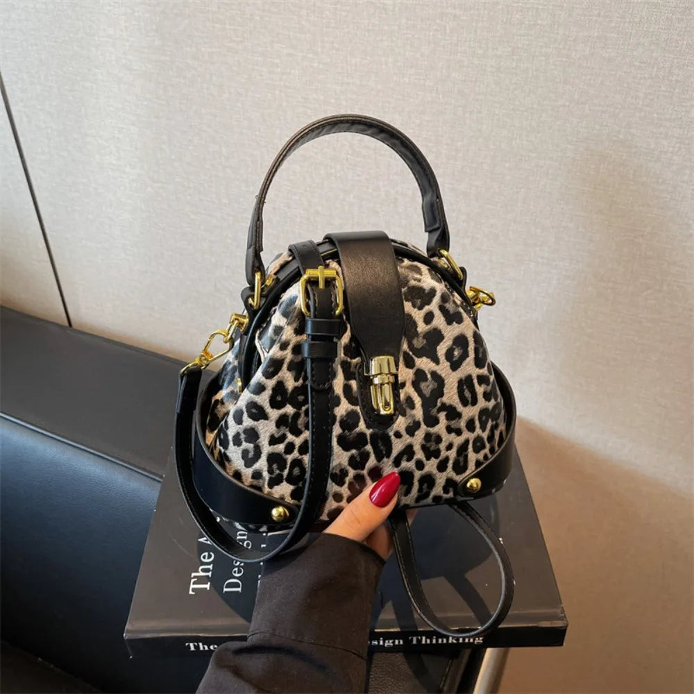 Durable PU Leather Crossbody Bag Versatile Large Capacity Handbag Casual Messenger Bags Women