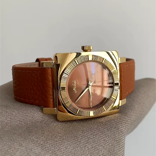 Niche Art Design High Quality Watch Women's 2026 New Retro Leather Strap Watch High-End Luxury Quartz Watch Birthday Gift