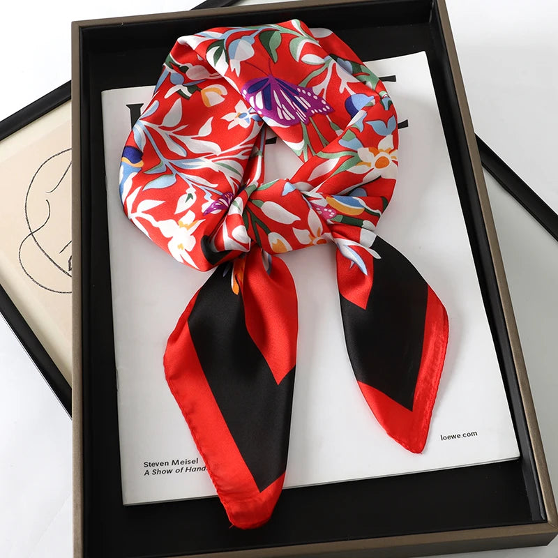 Luxury Popular 70X70CM Shawls Print Headcloth Four Seasons Sunscreen Small Fashion Letter Silk Scarves bandanna foulard