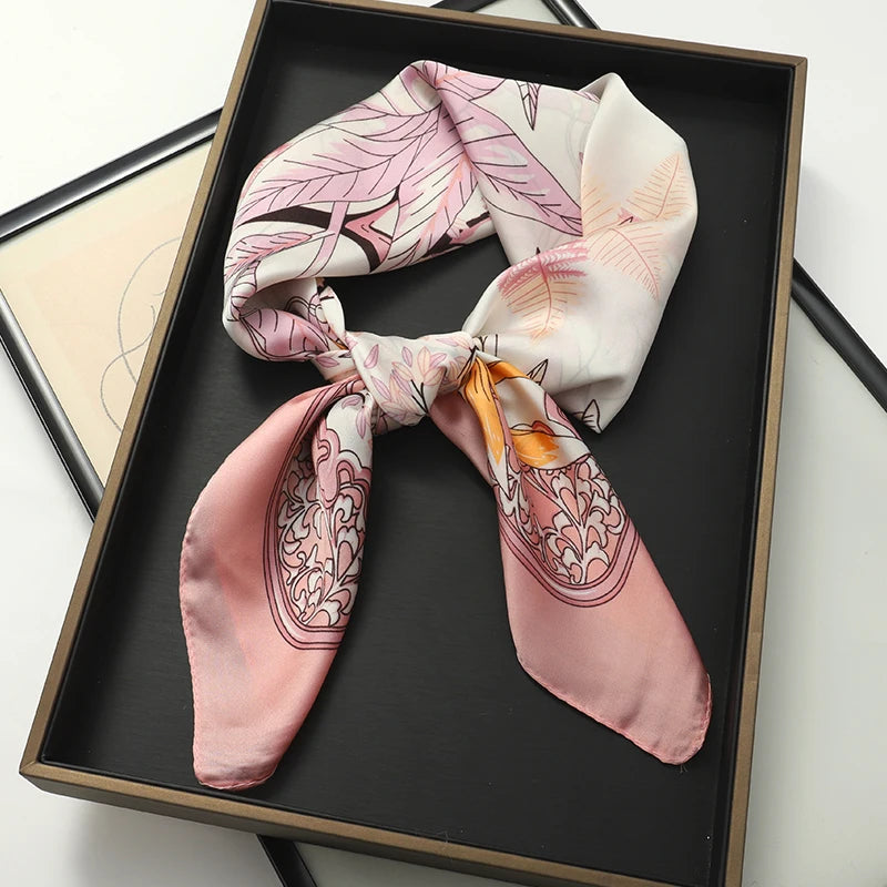 Luxury Popular 70X70CM Shawls Print Headcloth Four Seasons Sunscreen Small Fashion Letter Silk Scarves bandanna foulard