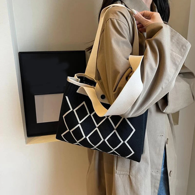 New Fashion Shoulder Bag Large Capacity Women Bags Handheld Versatile Knittted Corchet Shoulder Tote Bags